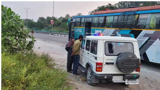 उत्तराखंड में परिवहन विभाग की बड़ी कार्रवाई, नौ डग्गामार डीलक्स बसें की सीज; 50 का चालान