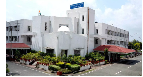 उत्‍तराखंड बजट सत्र: सदन की मर्यादा तार-तार, संसदीय कार्यमंत्री व कांग्रेस विधायक में नोक-झोंक; सीएम को दी गाली!