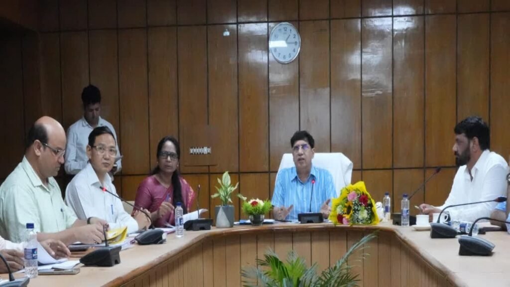 पर्वतीय क्षेत्रों के छोटे मार्गों पर मिनी बसों का होगा संचालन, चारधाम यात्रा से निगम को 8 करोड़ की हुई इनकम