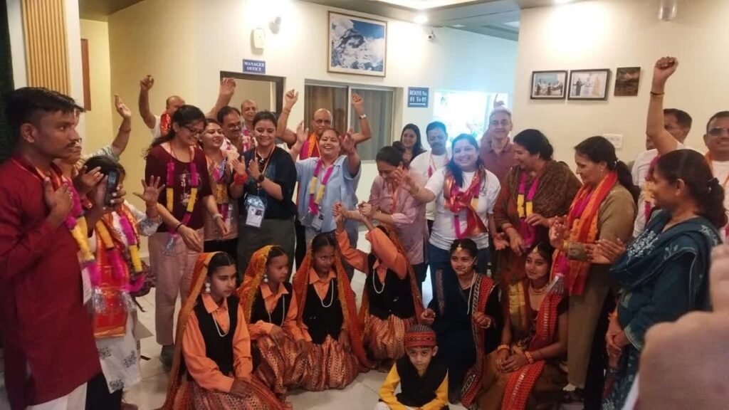 टनकपुर में कैलाश मानसरोवर यात्रा के दूसरे जत्थे का भव्य स्वागत, 11 राज्यों के 47 श्रद्धालु यात्रा में शामिल