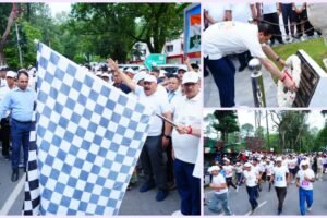सीएम पुष्कर सिंह धामी ने ‘रन फॉर कारगिल हीरोज’ मैराथन को दिखायी हरी झंडी, शहीदों को दी श्रद्धांजलि