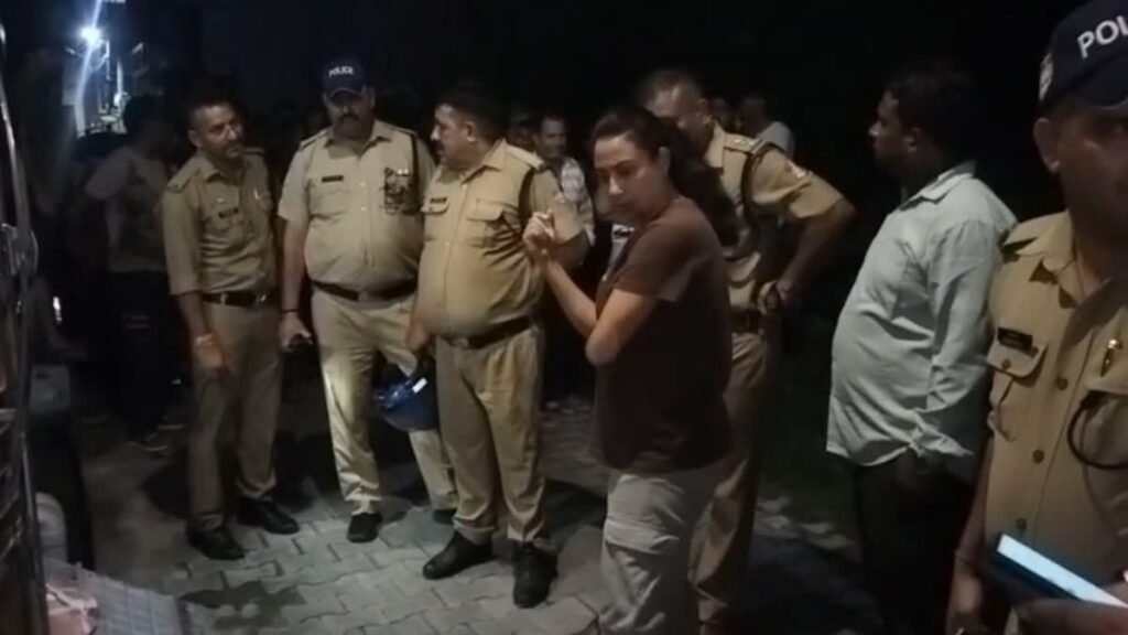 रुड़की में रक्षा बंधन से ठीक पहले दो बहनों का मर्डर, सगे भाई ने मारी गोली, जीजा घायल