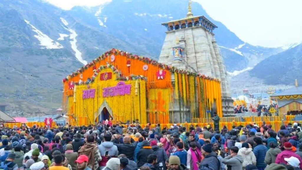 बारिश पर भारी पड़ रही बाबा केदार के भक्तों की आस्था, 14 लाख से अधिक श्रद्धालु कर चुके दर्शन