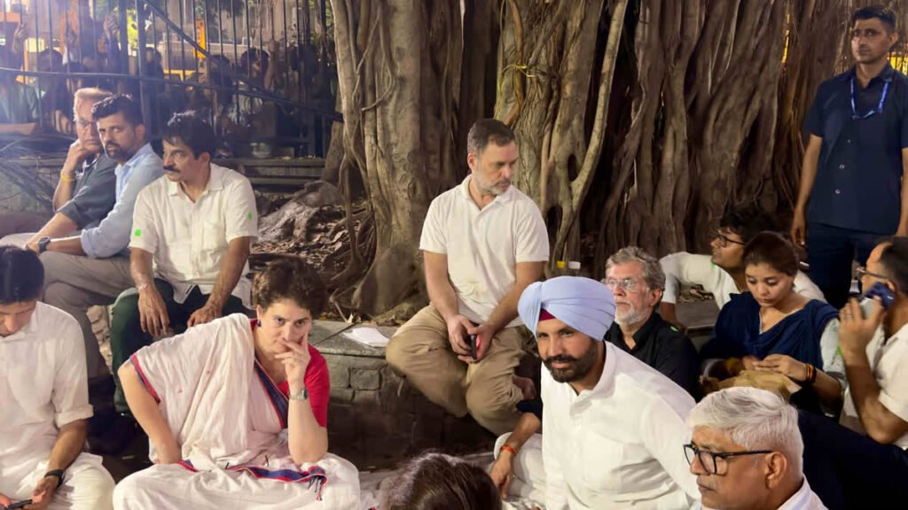 राहुल और प्रियंका गांधी पर दिल्ली पुलिस की बड़ी कार्रवाई: आकाशवाणी परिसर में बिना अनुमति घुसने पर FIR दर्ज