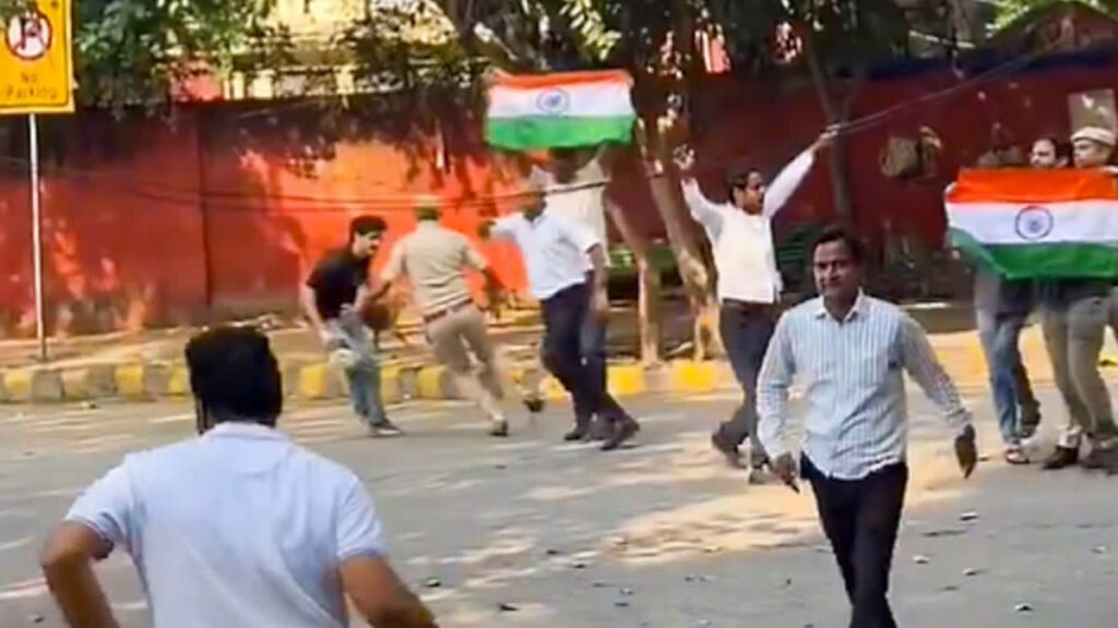 CJP नेता सौरव दास और रांका को 5 दिन की न्यायिक हिरासत में भेजा गया, दिपके बोले- जंतर-मंतर पर तिरंगा फहराना गलत है क्या