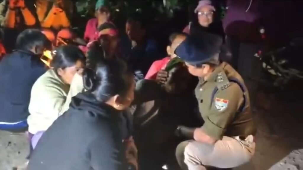 नैनीताल में दर्दनाक हादसा, पहाड़ी से मलबा गिरने से दो मजदूरों की मौत, एक गंभीर घायल